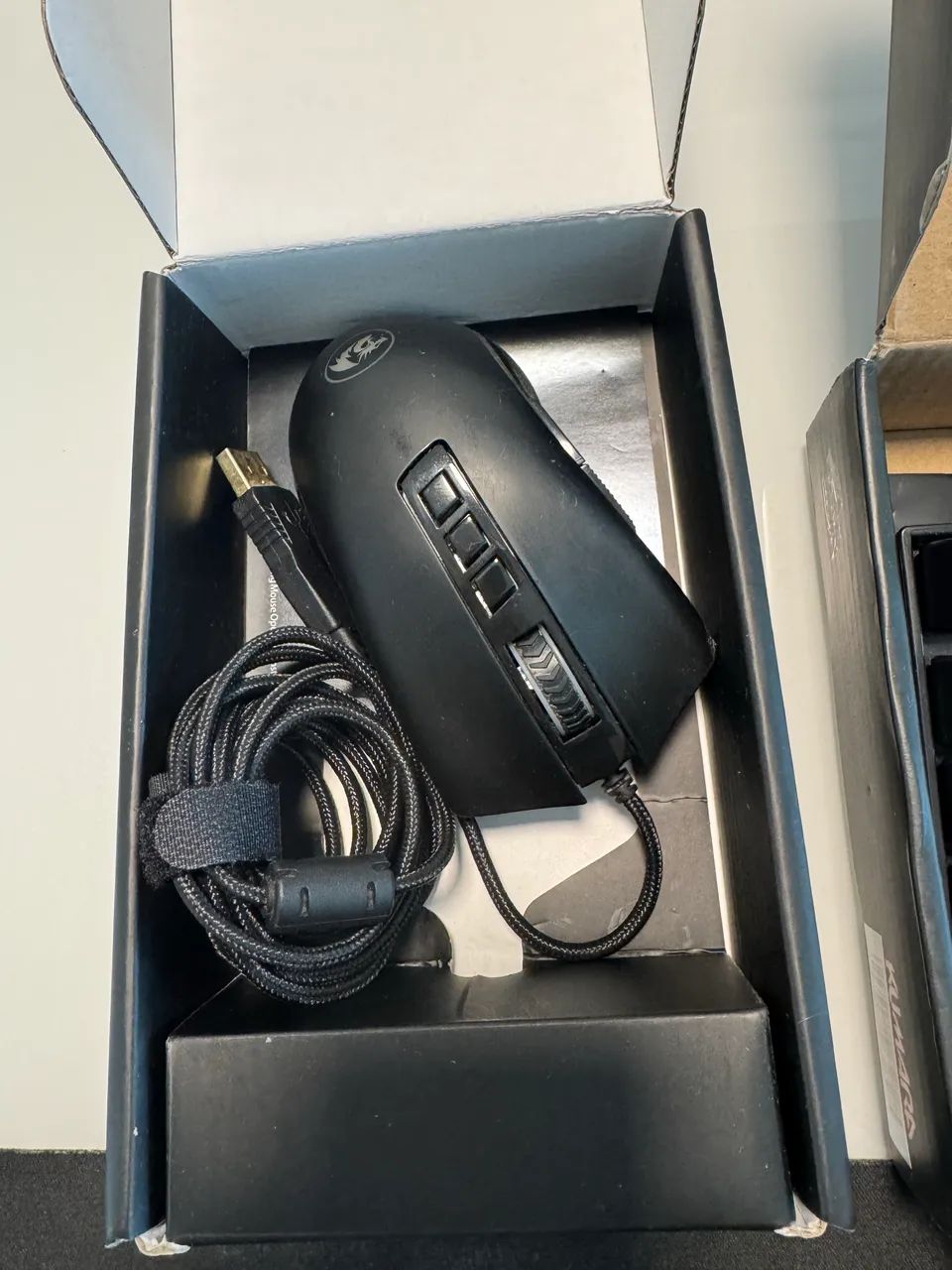 Combo com teclado, mouse e mouse pad 