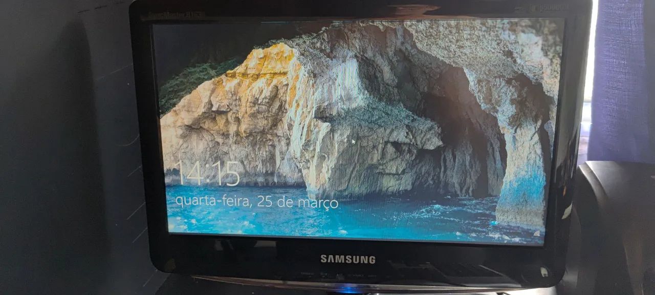 Monitor Samsung 16" VGA, B1630N