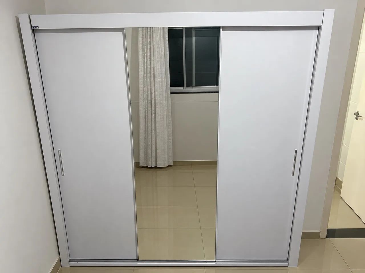 Guarda - Roupa