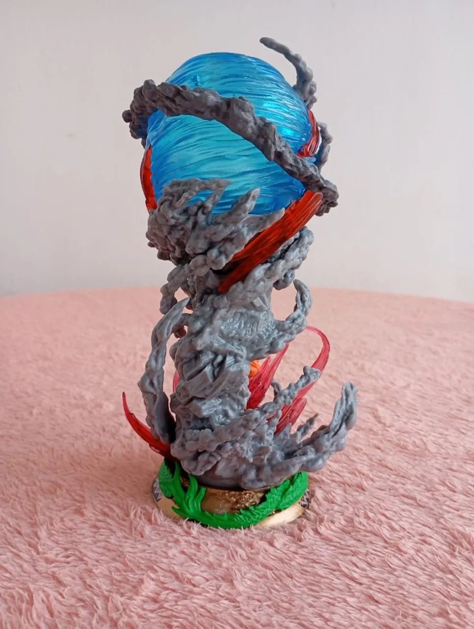 Action Figure Goku Genki Dama com 25 cm de altura e luz de led - Foto 5