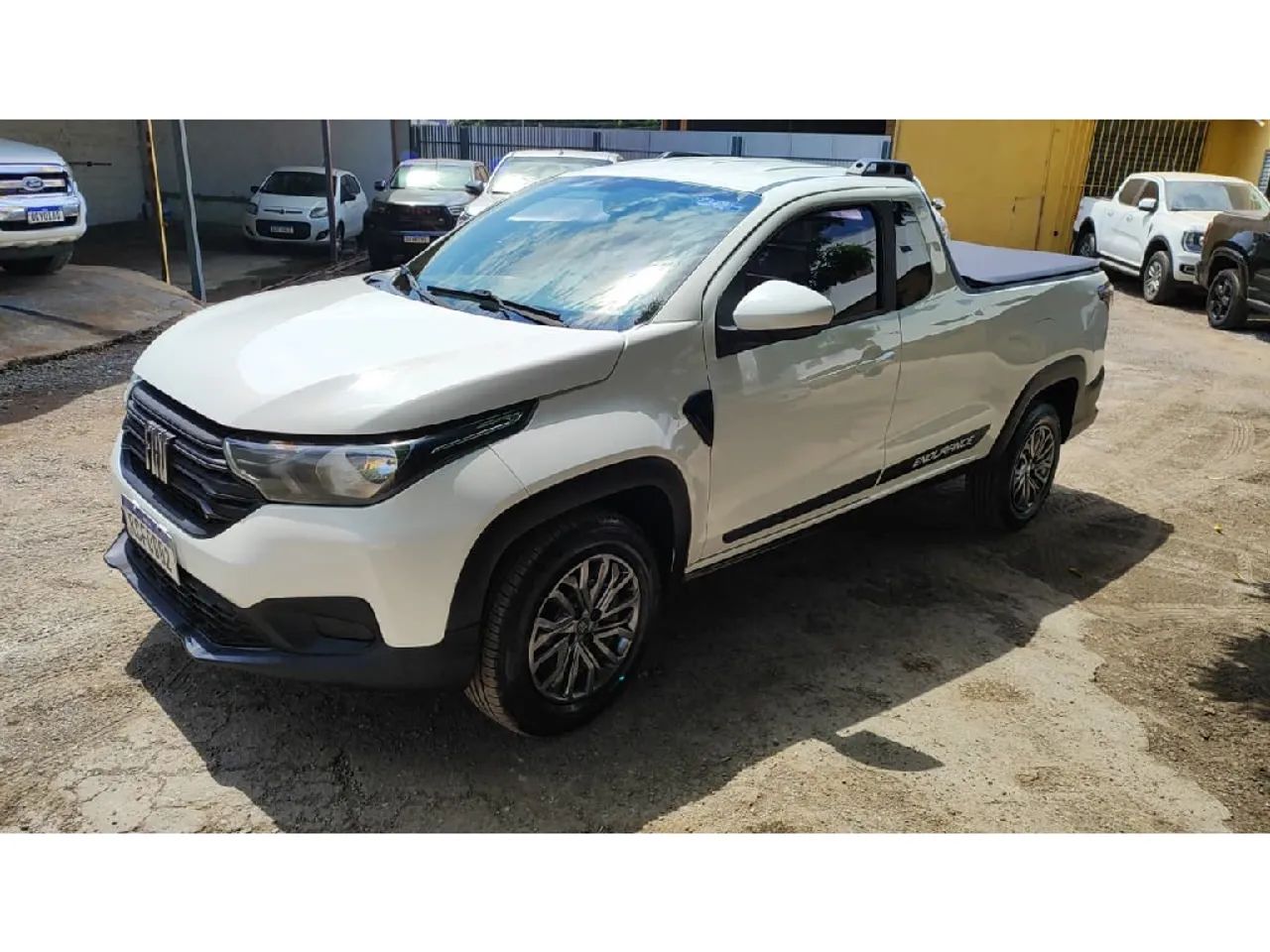 Fiat Strada Endurance 1.4 Flex 8V CS Plus 2021 - Foto 4