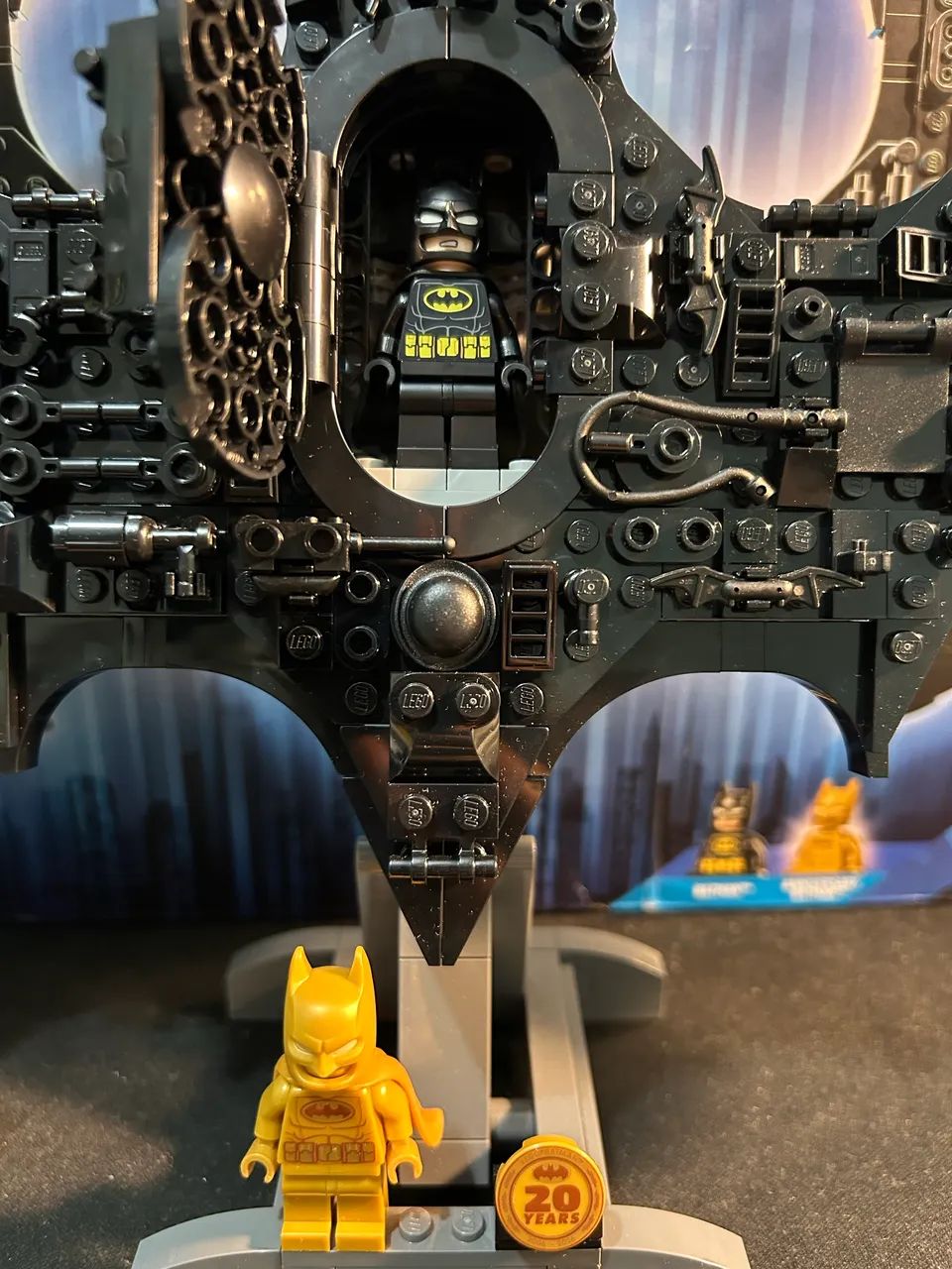 Lego Logotipo Batman 20th Anniversary com Batman Dourado - Foto 2