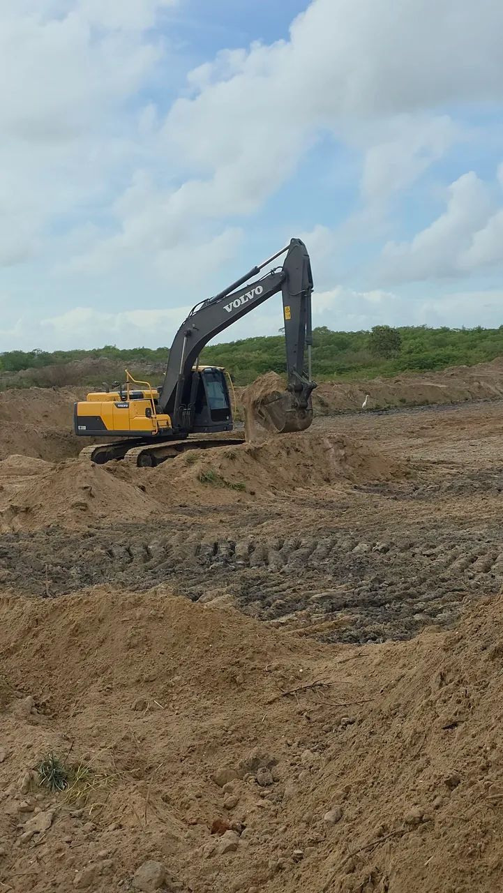 Aluguel de Escavadeira Volvo  - Foto 2
