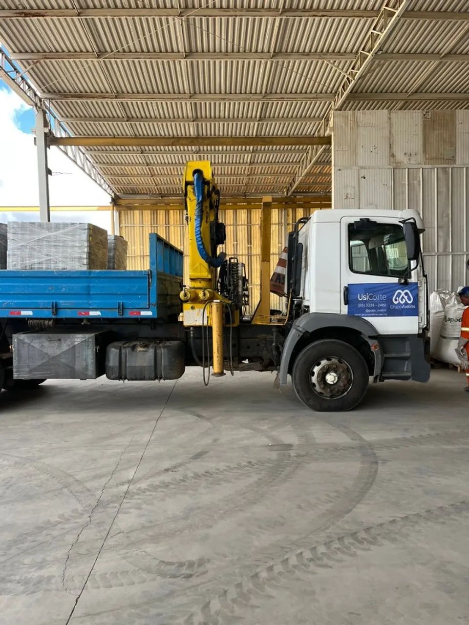 VENDE-SE CAMINHÃO MAIS MUNCK - Foto 3