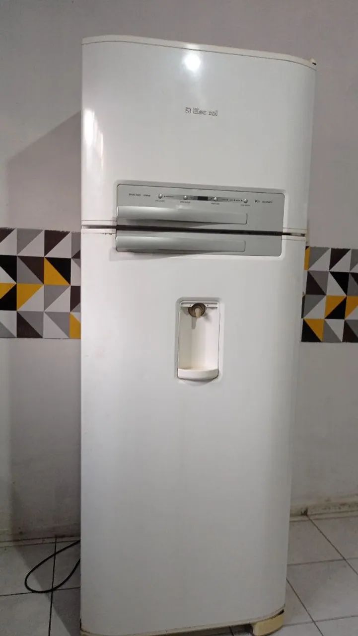 geladeira Eletrolux 