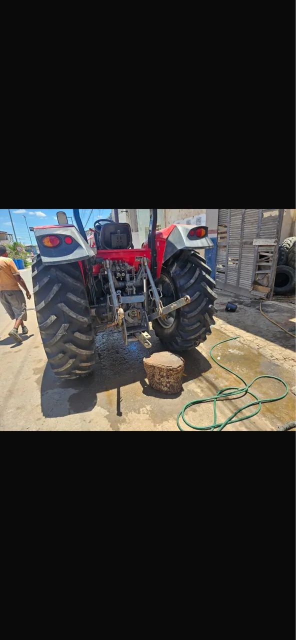 Trator Massey Ferguson - Foto 3