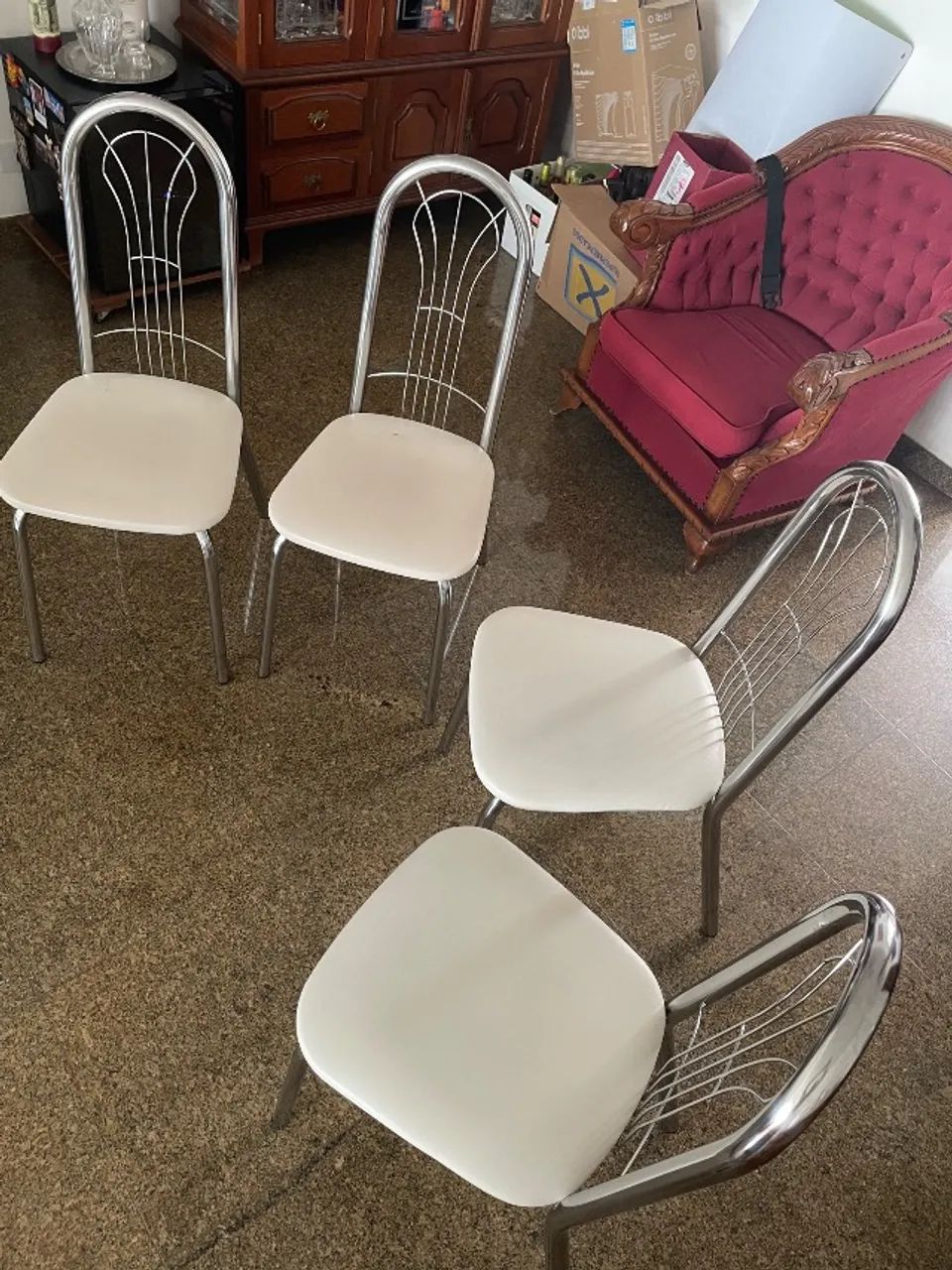 4 Cadeiras Cromadas com Estofado Branco - Excelente Estado