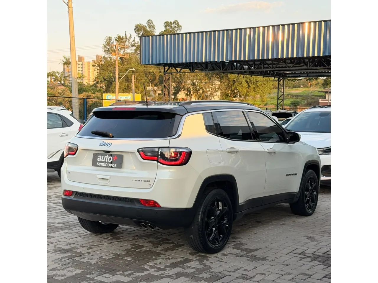 Jeep Compass Limited 2.0 4X2 Flex 16V Aut. 2018 - Foto 4