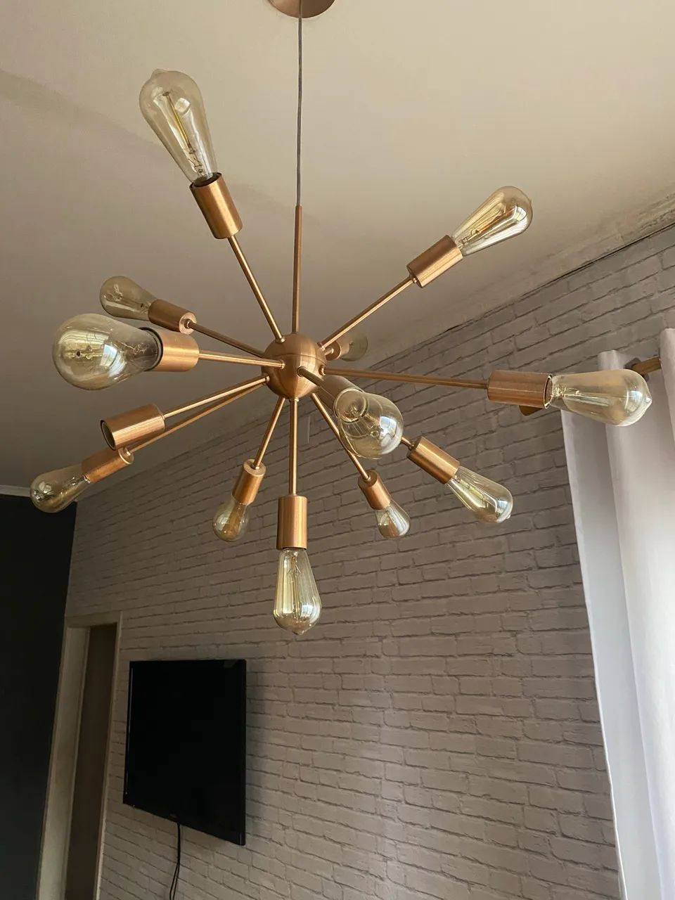 Lustre Sputmik , Átomo 