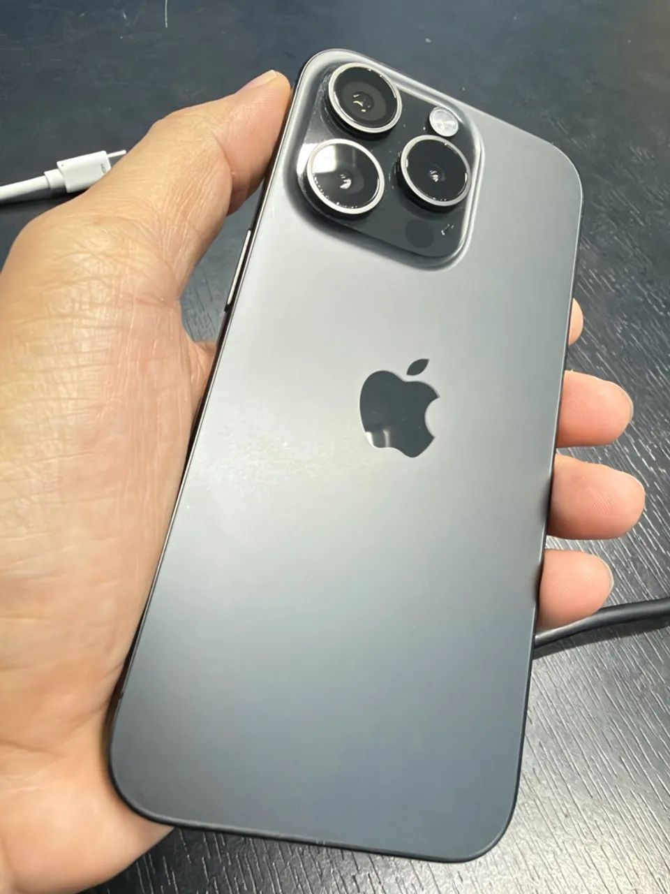 iPhone 15 pro 256gb 