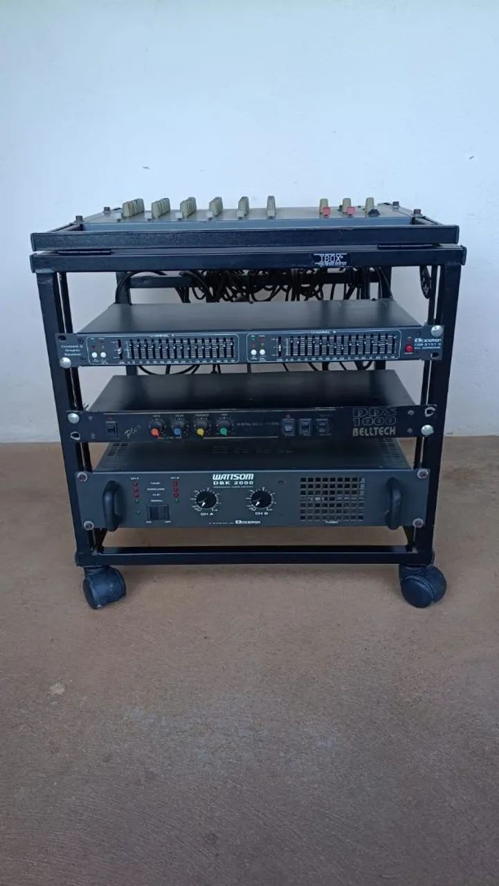 Raque de som com mesa - Foto 3