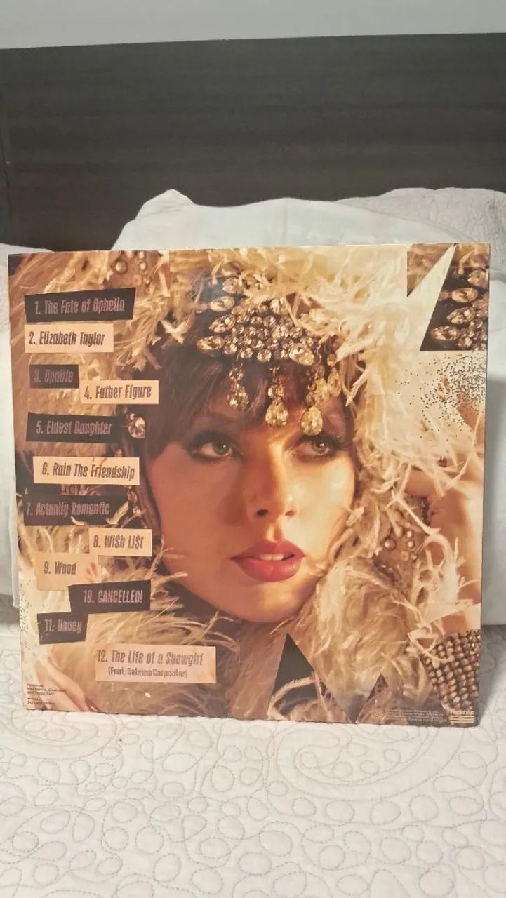Taylor Swift - The Life of a Showgirl:The Crowd is Your King (Pink