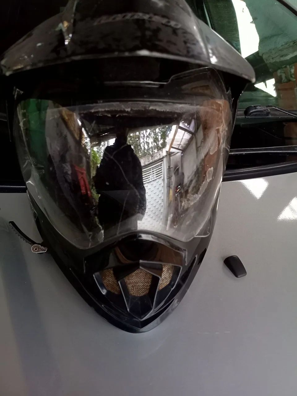 Capacete lucca