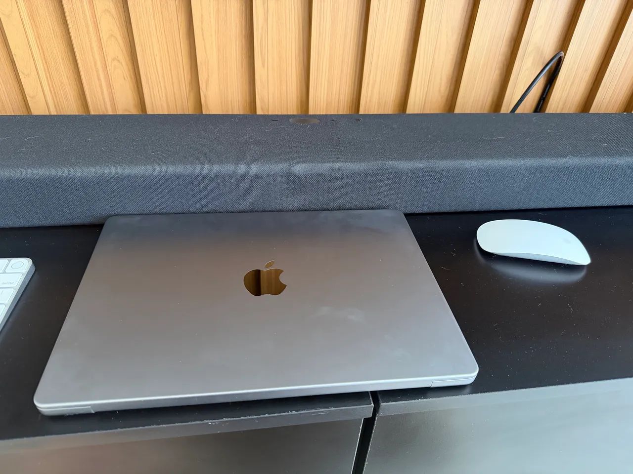     MacBook Pro 14 M3 8GB 512GB + Magic Keyboard + Magic Mouse Originais - Foto 4