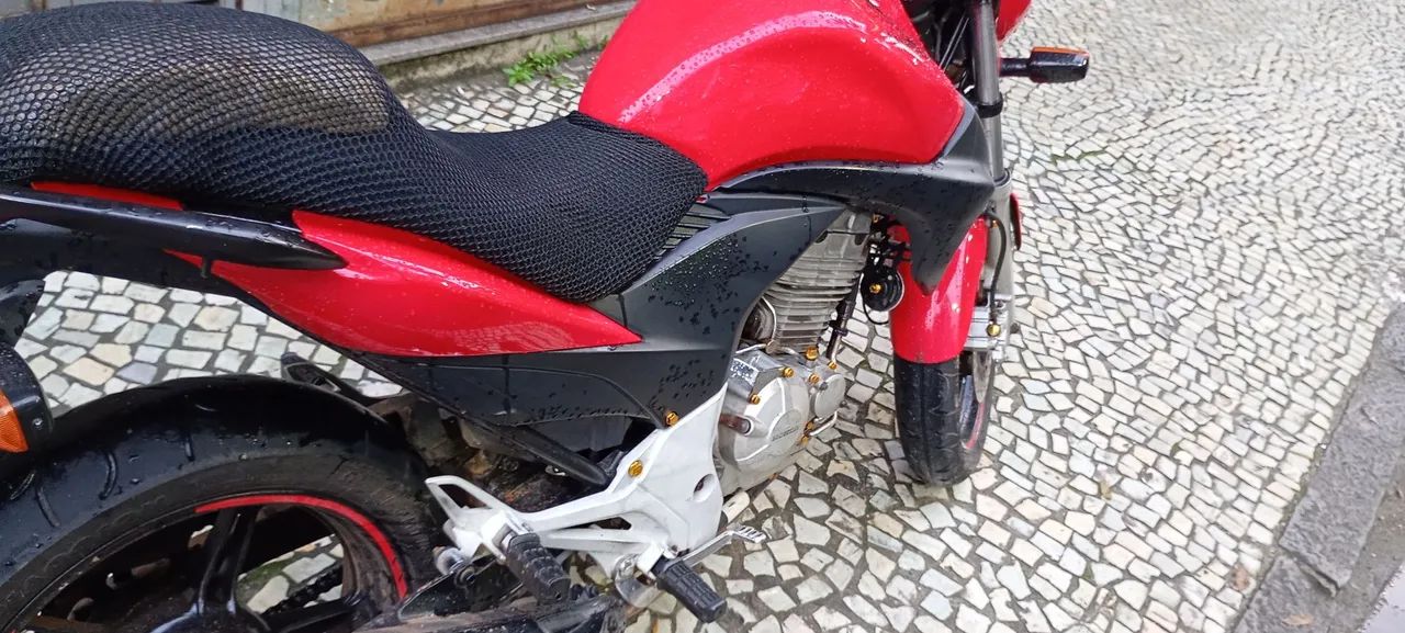 Honda CB300r 2011 - Foto 3