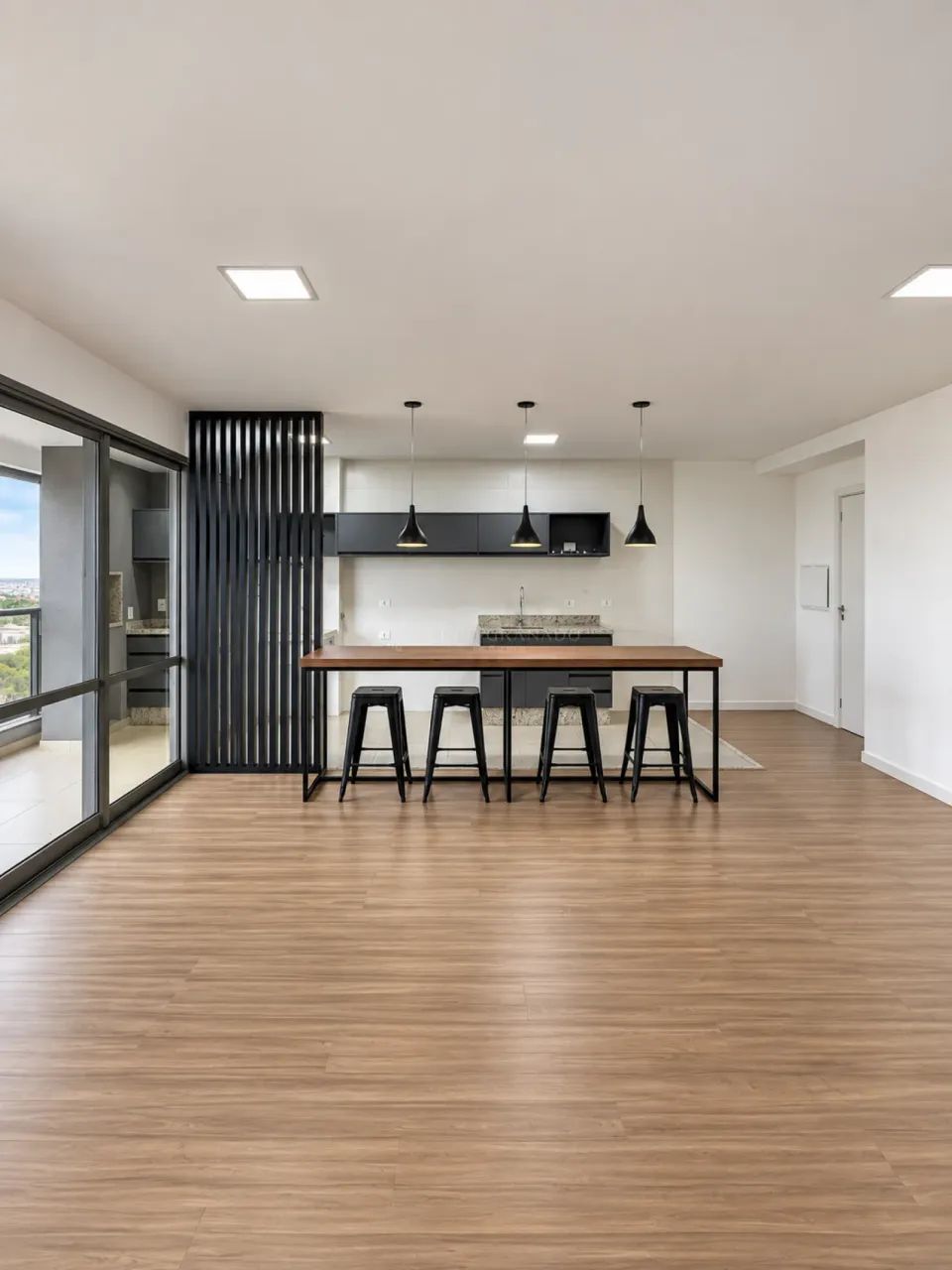 Apartamento com Planejados nos Quartos e Cozinha + Sacada com Churrasqueira