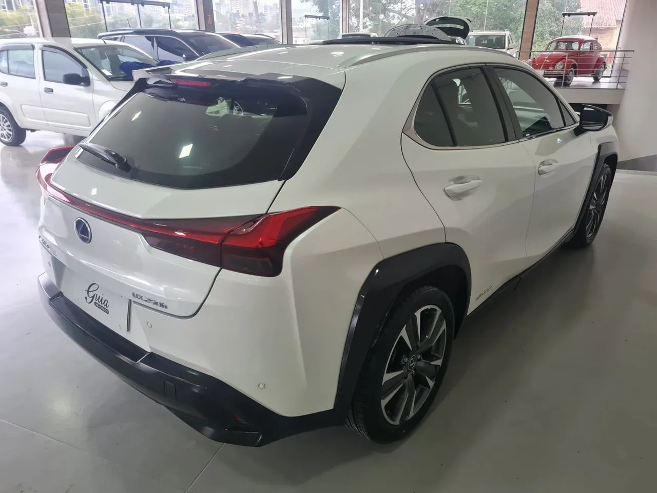 Lexus UX-250h Luxury 2.0 16V Aut.(hybrid), foto 2 de 20