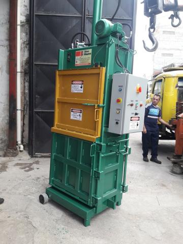 Prensa Hidráulica Para Fardos de Reciclagem - Fardos de papelão, pet, alumínio, etc - Foto 6