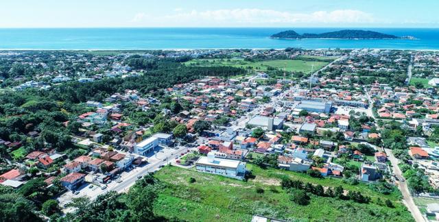 Belo Lote no Campeche à 300 mts. da Av. Pequeno Príncipe - Foto 2
