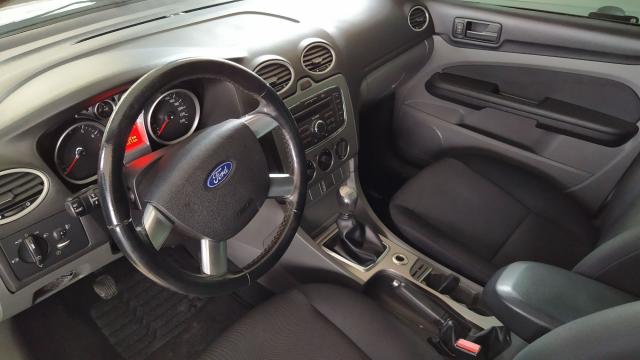FORD Focus 1.6 hb - Foto 5