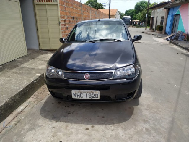 VENDO SIENA CARRO MUITO BOM MAIS INFORMAÇÕES LIGA