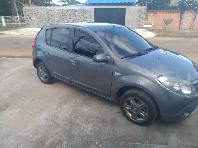 RENAULT SANDERO