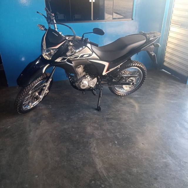 BROS 2021/2021, COM APENAS 1.400 KM