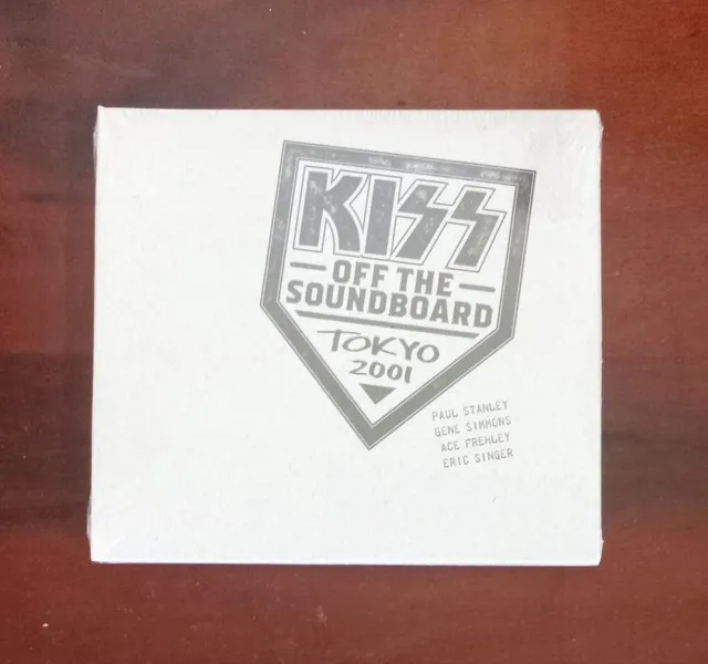 CD lacrado duplo Kiss Off The Soundboard Tokyo 2001