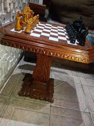 Mesa de xadrez madeira maciça com peças - Móveis - Vila Margarida