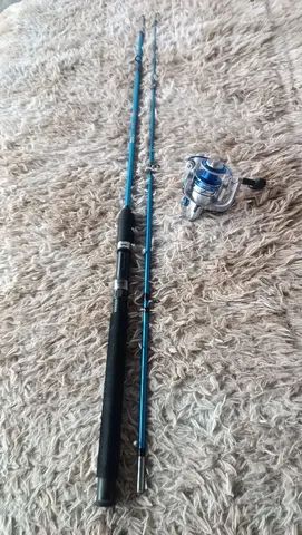 Vara de pesca com molinete nova 