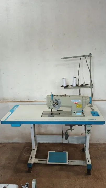 Pespontadeira lançadeira Lumak 2 agulhas direct drive - Foto 2