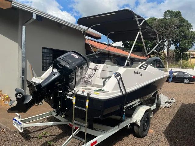 Lancha Focker 19 pés motor  2 Tempos Mercury 115 HP 69 horas 2012 - Foto 3