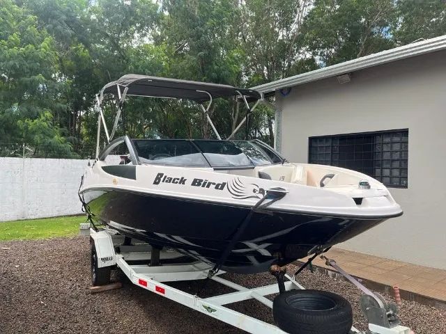 Lancha Focker 19 pés motor  2 Tempos Mercury 115 HP 69 horas 2012 - Foto 4