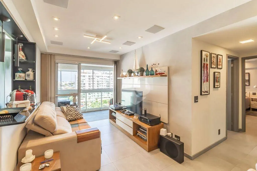 Sublime Max - Apartamento Reformado de 3 quartos sendo 1 Suíte e Bancada Gourmet. Porteira
