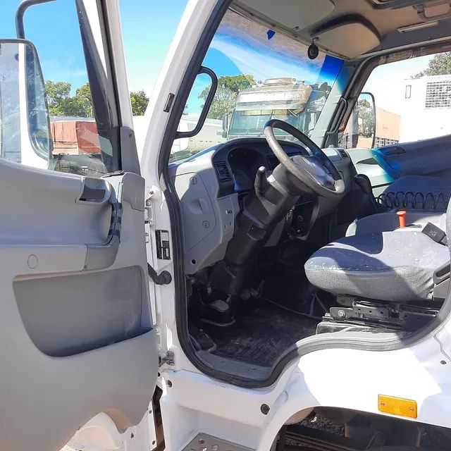 Mercedes acello 915 promoção - Foto 5