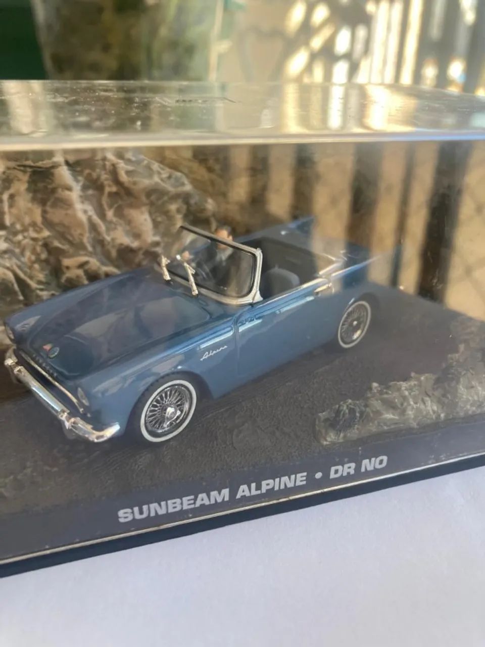 Miniatura Sunbeam Alpine James Bond 007 1:43 Ed.17 - Foto 3