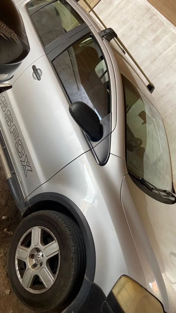 Vendo Crossfox 2005 Prata