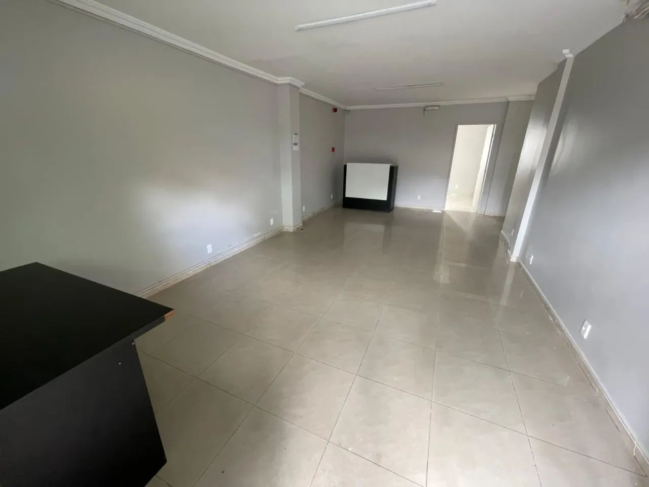 Predio Comercial 3 andares  no Bairro Parque Dez - Foto 11