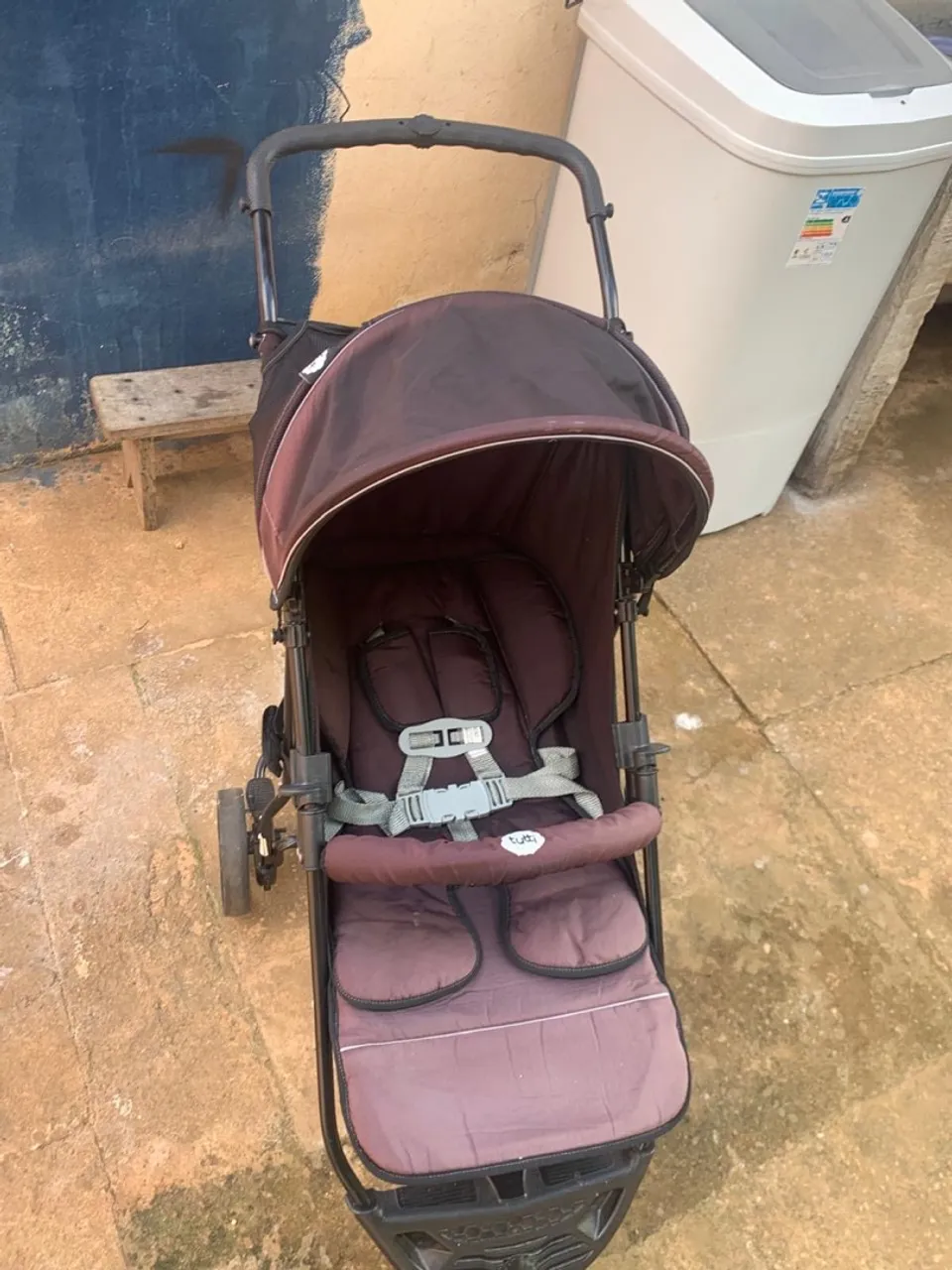 Carrinho de Bebê Usado em Ótimo Estado