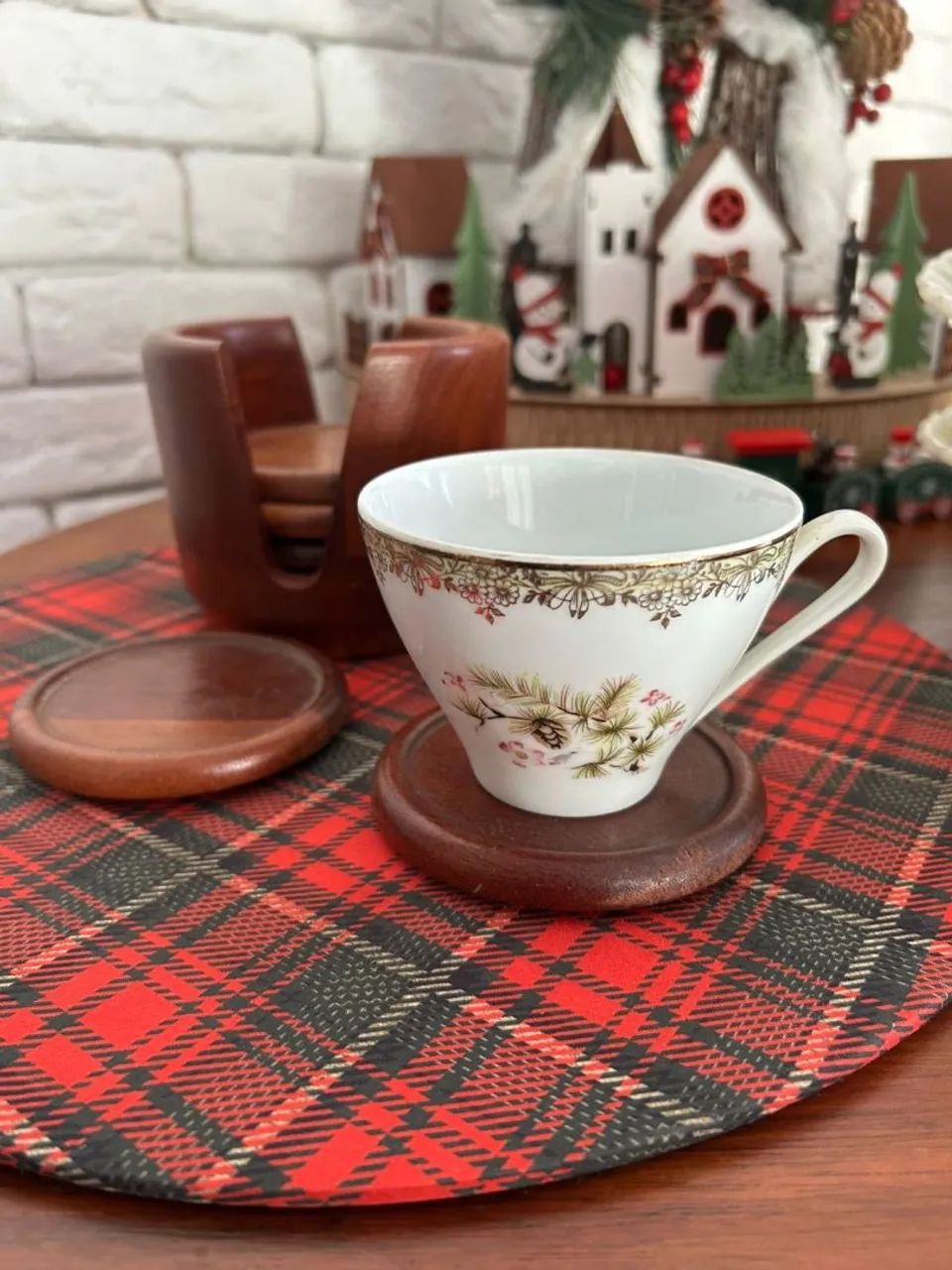 Porta Copos em Madeira de Lei com 5 unidades - Foto 5