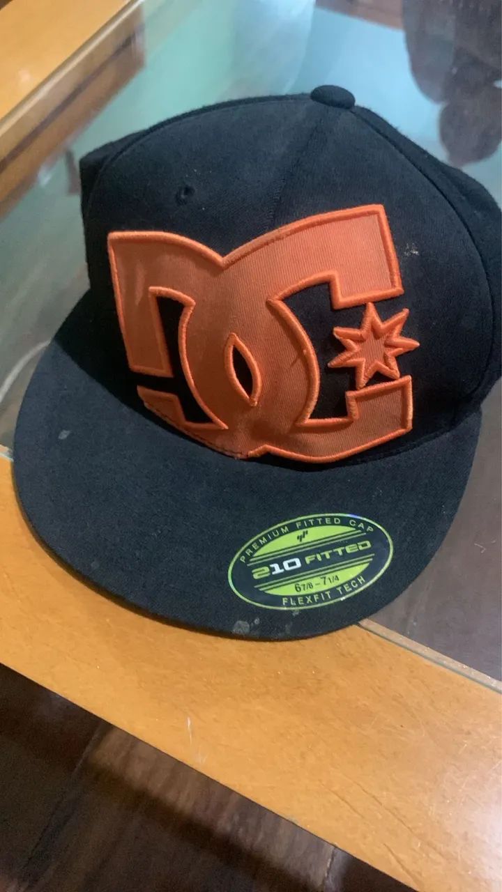 Boné DC