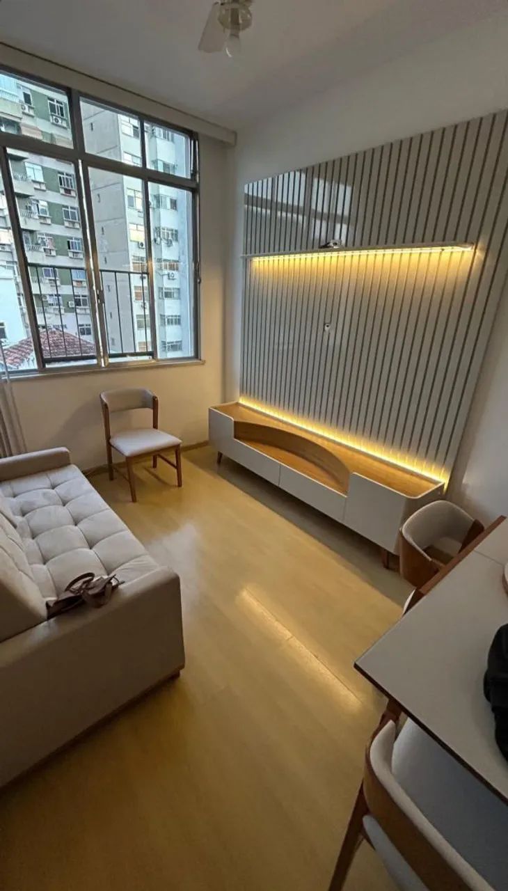 Painel Ripado Nobre + Painel Nobre 85"64169308827905124