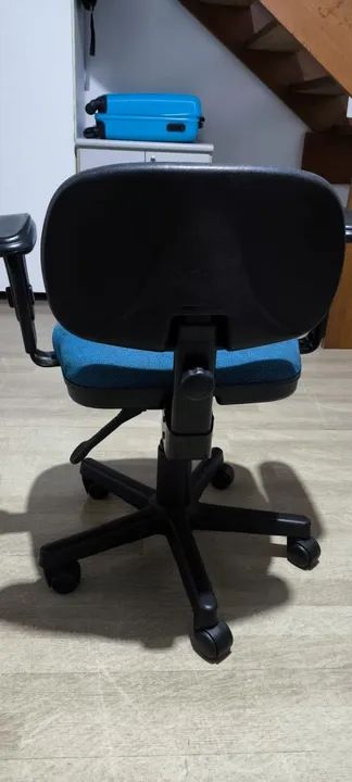 Cadeira escritório giratória Flex Form  - Foto 2