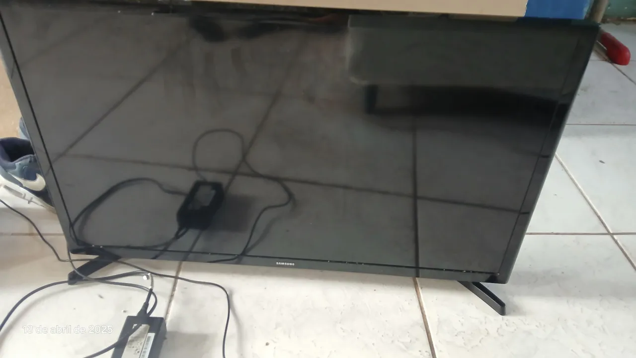 TV Samsung 32 polegadas com defeito