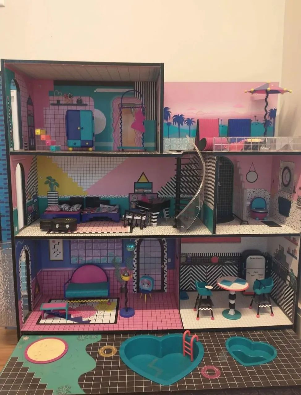 Casa da Omg Surprise 