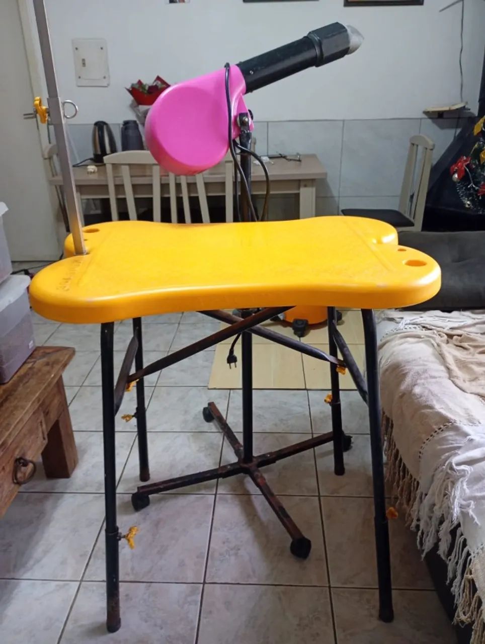 Mesa de tosa e secador de cachorro 127v