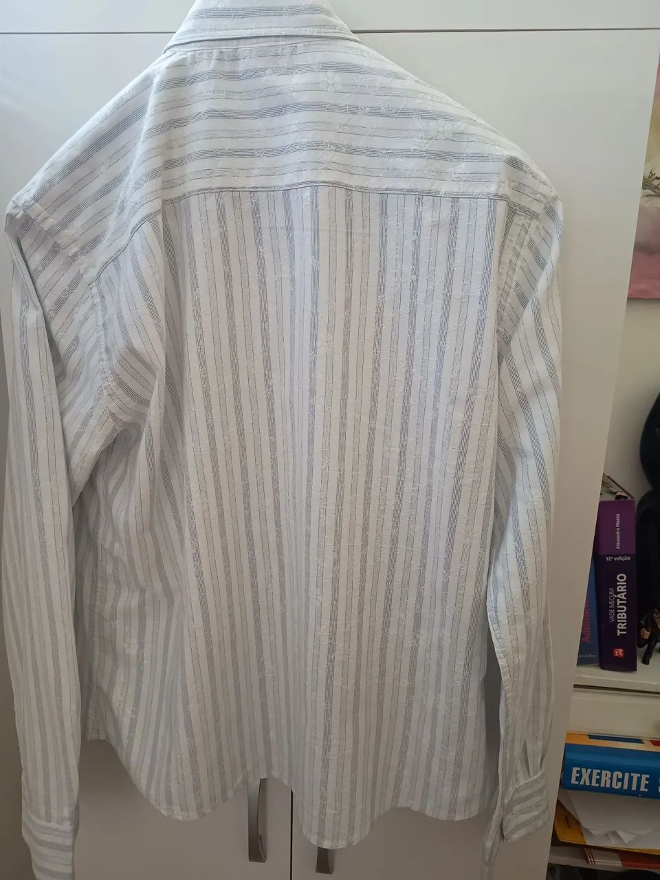 Camisa Social listrada branca e azul claro  - Foto 3