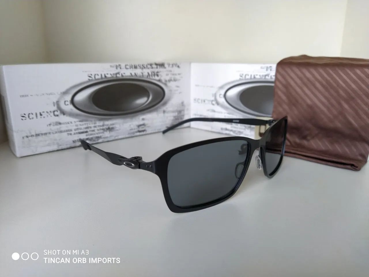 Óculos de Sol Oakley Tincan Preto  - Foto 3