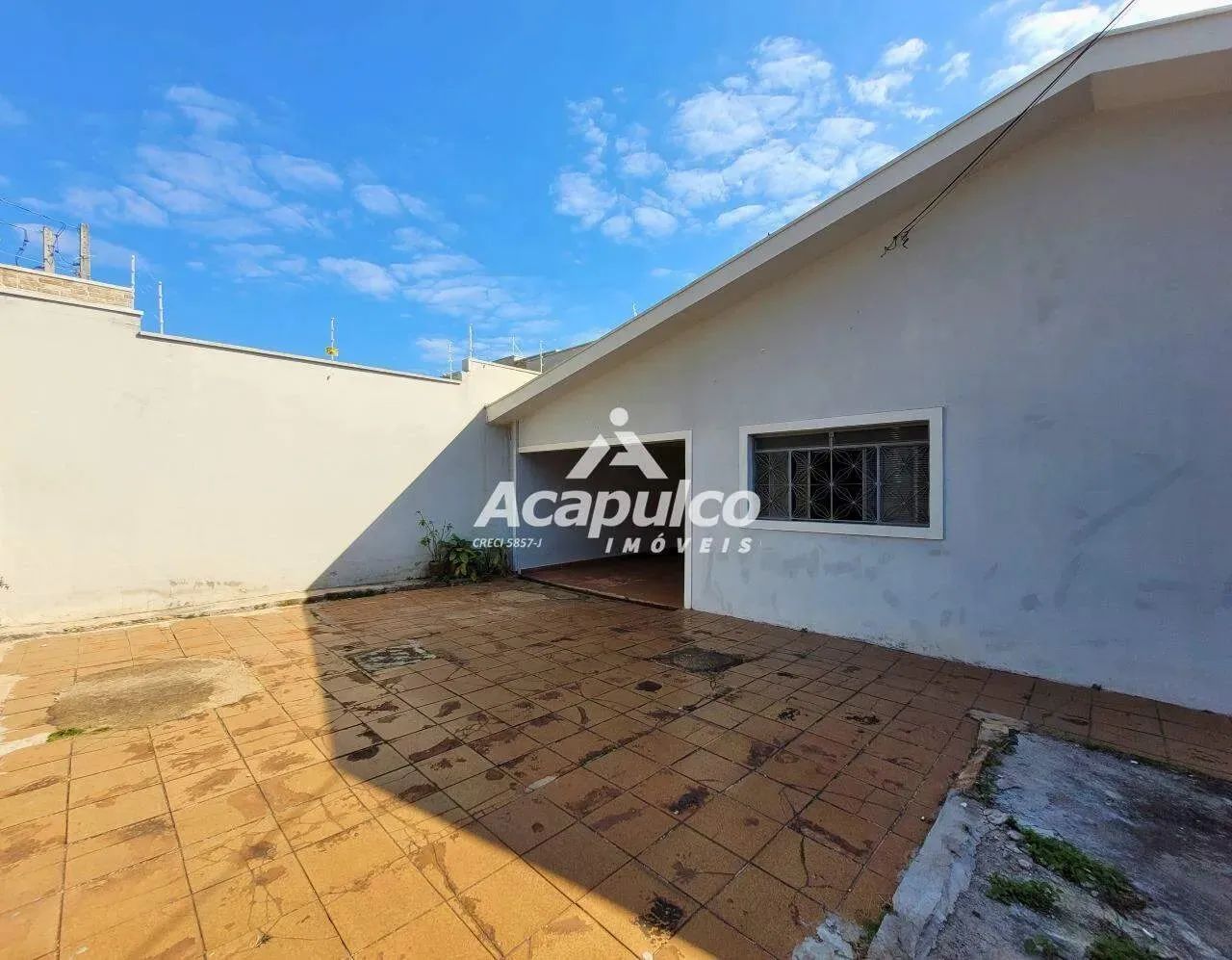 Casa à venda com 3 quartos e 5 vagas de garagem no Vila Margarida - Foto 2
