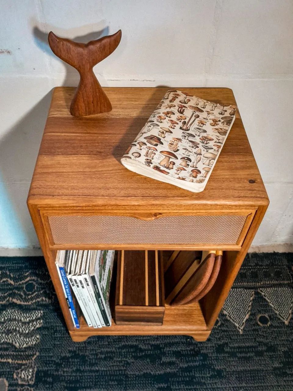 Mesinha de cabeceira autoral - Foto 4